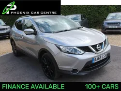 Silver metallic Used 2016 Nissan Qashqai Tekna SUV | £8,295 (Fair price)