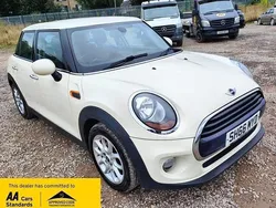 White Used 2016 Mini Cooper Hatch Hatchback | £6,480 (Super price)