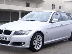 Silver Used 2009 BMW 320 Sedan | £2,495 (Good price)