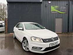 White Used 2014 VW Passat R-line Sedan | £5,490 (Fair price)