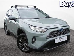 Green Used 2022 Toyota RAV4 Hybrid Design SUV | £23,995 (Super price)