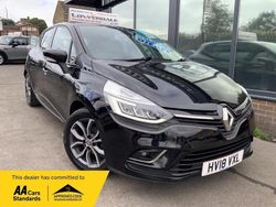 Black Used 2018 Renault Clio IV Urban Hatchback | £6,595 (Fair price)