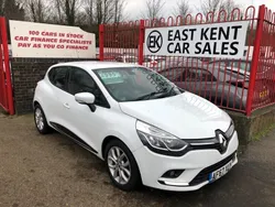 White Used 2017 Renault Clio IV Dynamique Hatchback | £4,000 (Fair price)