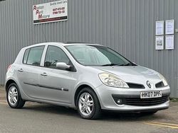Silver Used 2007 Renault Clio II Privilege Hatchback | £1,650 (Expensive)