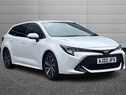 Pure white Used 2022 Toyota Corolla Design | £21,295 (Fair price)