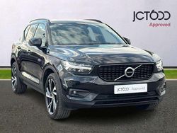 Black Used 2021 Volvo XC40 R-Design Pro SUV | £29,802 (Fair price)