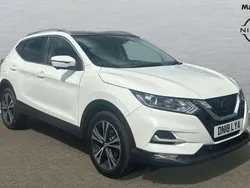 White Used 2018 Nissan Qashqai N-Connecta SUV | £10,100 (Fair price)
