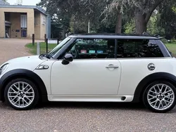 White Used 2013 Mini Cooper S Hatch Hatchback | £4,995 (Fair price)