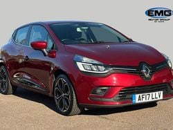 Red Used 2017 Renault Clio IV Signature Hatchback | £9,995 (Fair price)