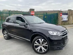 Black Used 2014 VW Touareg R-line SUV | £9,495 (Fair price)