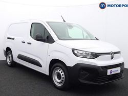White New 2025 Citroën Berlingo MPV | £17,049 (Good price)
