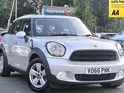 Used 2016 Mini Cooper Countryman SUV | £7,395 (Fair price)