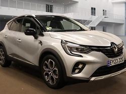 Grey/black Used 2023 Renault Captur Techno SUV | £17,899 (Fair price)