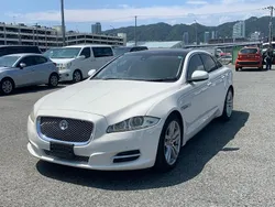 White Used 2010 Jaguar XJ Luxury Sedan | £15,995 (Fair price)