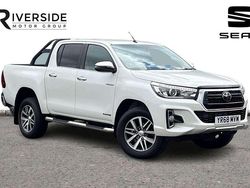 White Used 2018 Toyota HiLux Pickup | £23,154 (A bit pricey)
