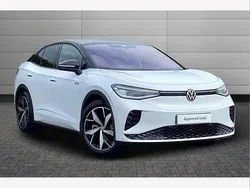 Glacier white with black roof New 2025 VW ID.5 GTX SUV | £41,450 (Fair price)