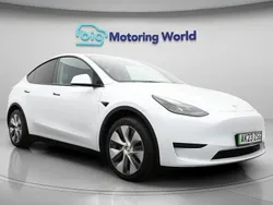 White Used 2023 Tesla Model Y SUV | £25,500 (Super price)