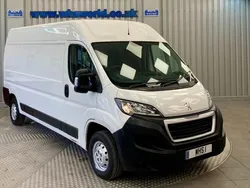 White Used 2019 Peugeot Boxer S Van | £7,995 (Fair price)