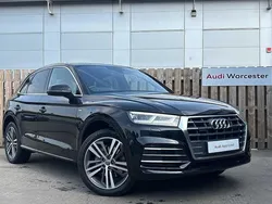 Myth black metallic Used 2019 Audi Q5 S-Line SUV | £25,280 (Fair price)