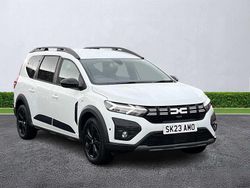 White Used 2023 Dacia Jogger Extreme MPV | £16,399 (Fair price)