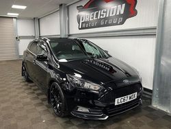 Black Used 2017 Ford Focus ST Hatchback | £14,295 (Fair price)
