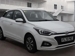 White Used 2020 Hyundai i20 SE Hatchback | £10,900 (Fair price)