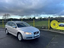 Silver Used 2008 Volvo V70 SE Estate | £3,895 (Expensive)