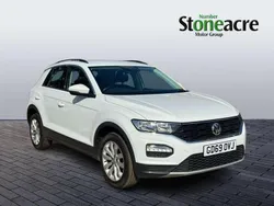White Used 2020 VW T-Roc SE SUV | £10,995 (Fair price)