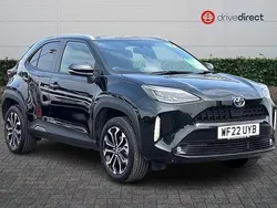 Metallic bitone brass gold/black Used 2022 Toyota Yaris Cross Design SUV | £20,000 (Fair price)