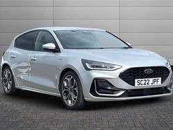 Moondust silver Used 2022 Ford Focus ST-Line Hatchback | £17,375 (Expensive)