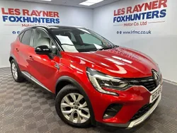 Red Used 2021 Renault Captur Iconic SUV | £10,999 (Fair price)