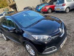Black Used 2014 Renault Captur Dynamique SUV | £3,485 (Fair price)