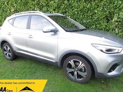 Silver Used 2022 MG ZS Excite Sedan | £11,500 (Fair price)