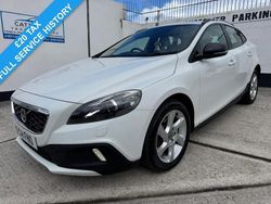 White Used 2014 Volvo V40 CC Estate | £5,995 (Fair price)