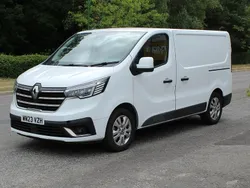 White Used 2023 Renault Trafic Van | £16,500 (Good price)