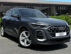 Grey New 2025 Audi Q5 S-Line SUV | £53,355 (Fair price)