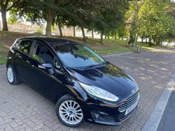 Black Used 2013 Ford Fiesta Titanium Hatchback | £2,290 (Fair price)