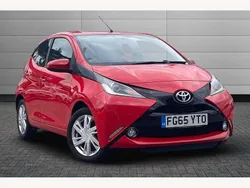Red Used 2015 Toyota Aygo x-press Hatchback | £7,350 (Fair price)