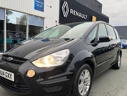 Black Used 2014 Ford S-MAX Zetec MPV | £4,800 (Fair price)
