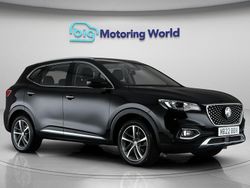 Black Used 2022 MG HS Excite SUV | £14,930 (Fair price)