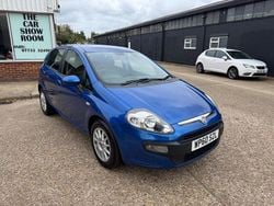 Blue Used 2010 Fiat Punto Evo Dynamic Hatchback | £2,500
