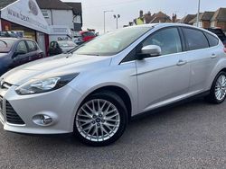 Silver Used 2014 Ford Focus Zetec Hatchback | £5,499 (Fair price)