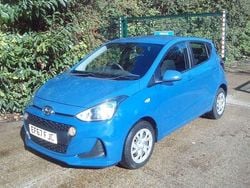 Blue Used 2017 Hyundai i10 SE Hatchback | £4,995 (Super price)