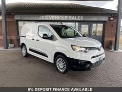White Used 2021 Toyota Proace Van | £9,490 (Fair price)