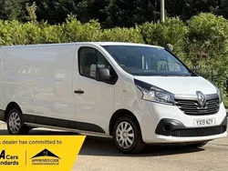 White Used 2019 Renault Trafic Business Van | £9,490 (Fair price)