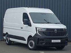 White New 2025 Renault Master Van | £22,998 (Good price)