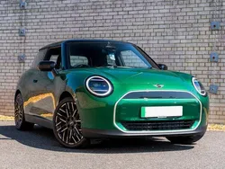 Used 2025 Mini Cooper Exclusive Hatchback | £27,390