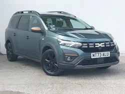 Green Used 2023 Dacia Jogger Extreme Estate | £17,998 (A bit pricey)