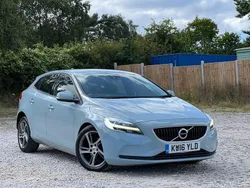 Blue Used 2016 Volvo V40 Momentum Estate | £5,995 (Fair price)