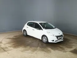 White Used 2014 Peugeot 208 Access Hatchback | £2,995 (Good price)